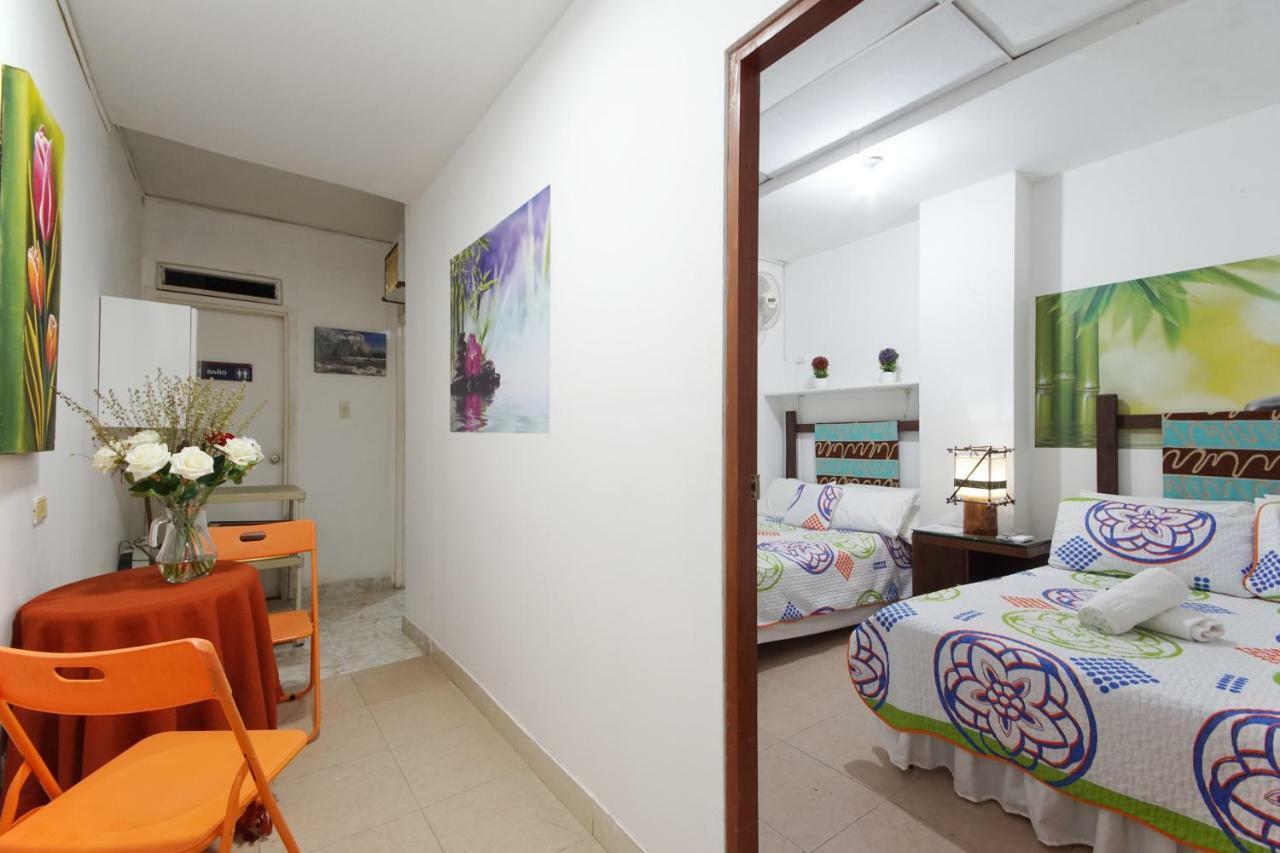 Hostal Tequendama Martha Santamaria Кали Екстериор снимка
