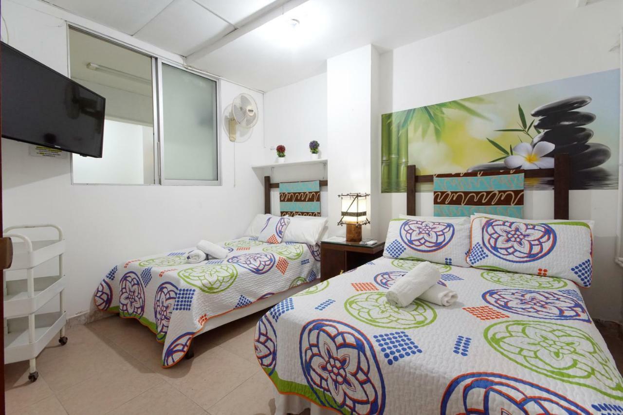 Hostal Tequendama Martha Santamaria Кали Екстериор снимка