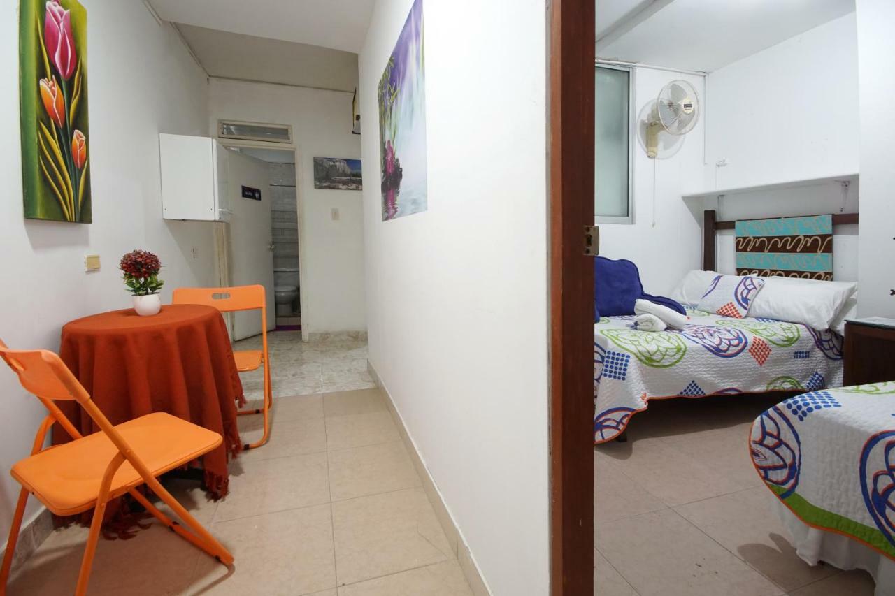 Hostal Tequendama Martha Santamaria Кали Екстериор снимка